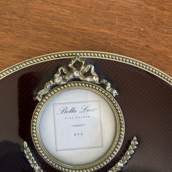 Bella Lux 2 x 2 Round Frame - Picture 2 of 4